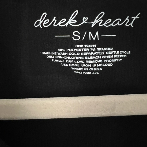 Derek Heart Top - Picture 9 of 11